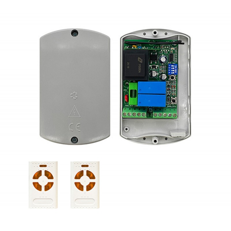 VDS CENTRO DE COMANDO 230V PER SERRANDA AVOLGIBILE EN BOX COD.CSER1R MOD.ROLLY WITH 2 RADICOMANDS 4 CANALI ML0149